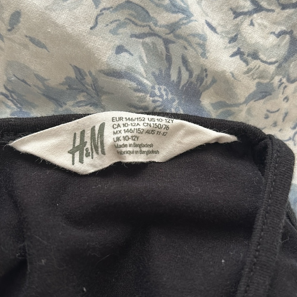 H&M top - Picture 3 of 3